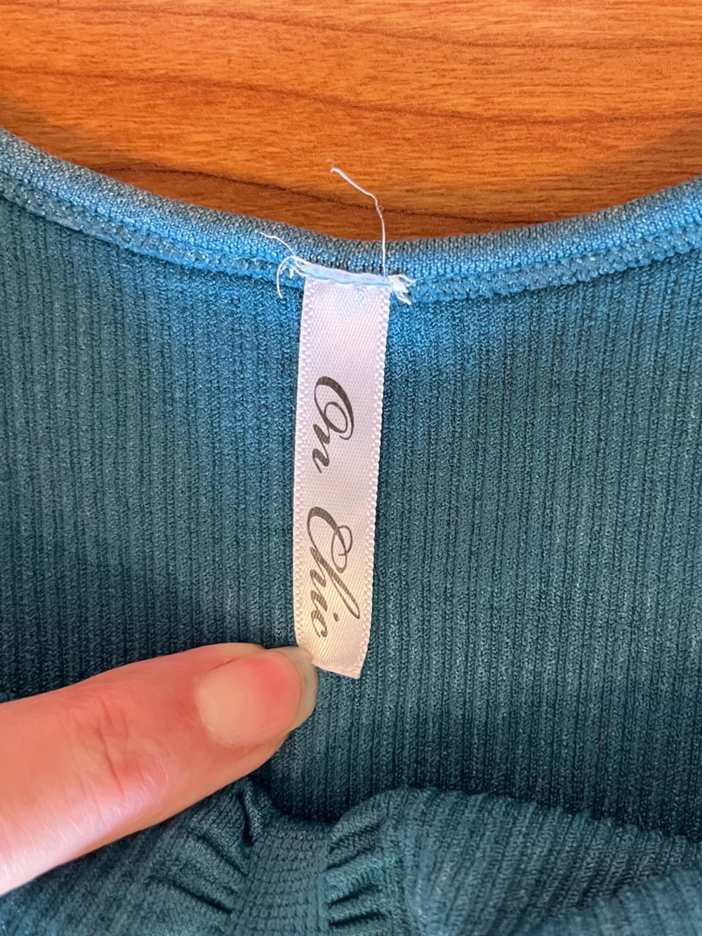 Teal Ribbed Ruched Crop Tank - Picture 3 of 4